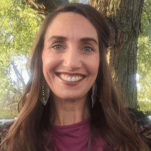 Sara Burks | The Boutique Hub